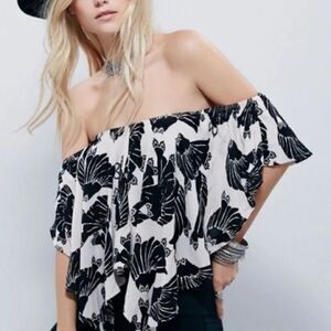Free People Top Merpati Floral Print Off-the-Shoulder Ruffled Black & Beige XS